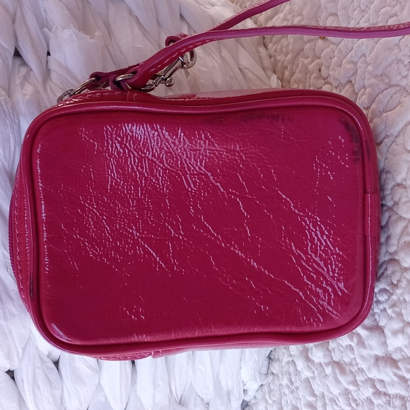 Coach pink leather case with silver hardware - Picture 2 of 4